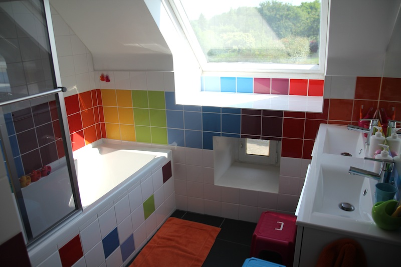 rainbow_bathroom1