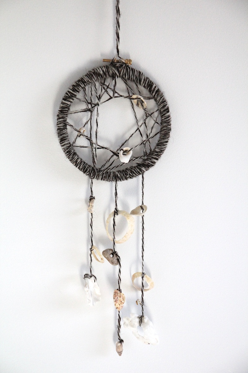 DIY dreamcatcher coquillages (via wonderfulbreizh.fr)