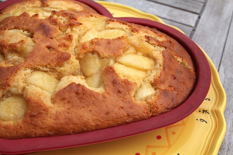 Gâteau au lait ribot et aux nectarines (pour la recette, cliquez sur l'image)