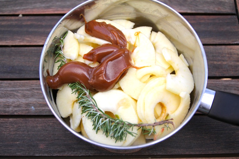 Compote de pomme salidou et romarin (pour la recette, cliquez sur l'image)