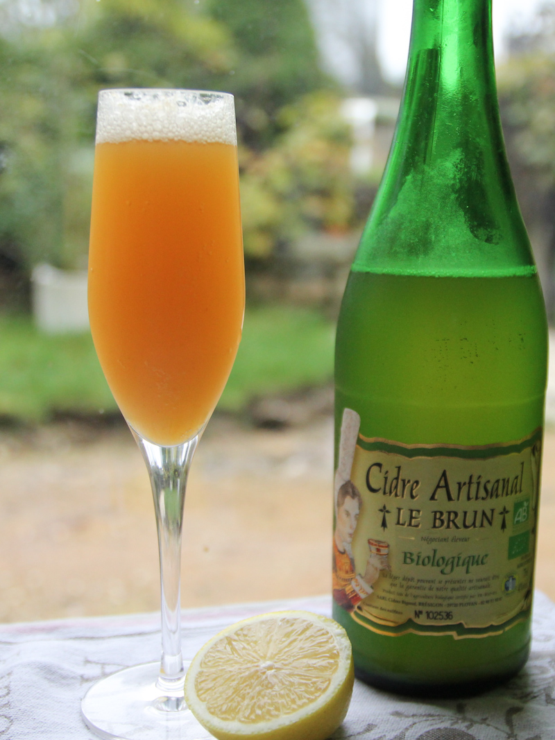 Breizh & Peaches - cocktail cidre et pêche (pour la recette, cliquez sur l'image)