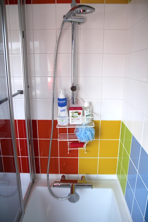 rainbow_bathroom12