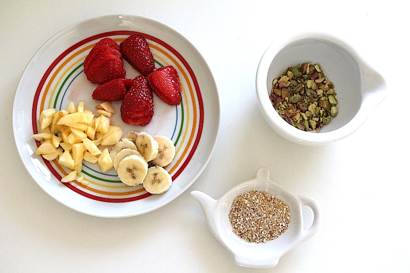 Smoothie bowl fraise banae pistache via Wonderful Breizh