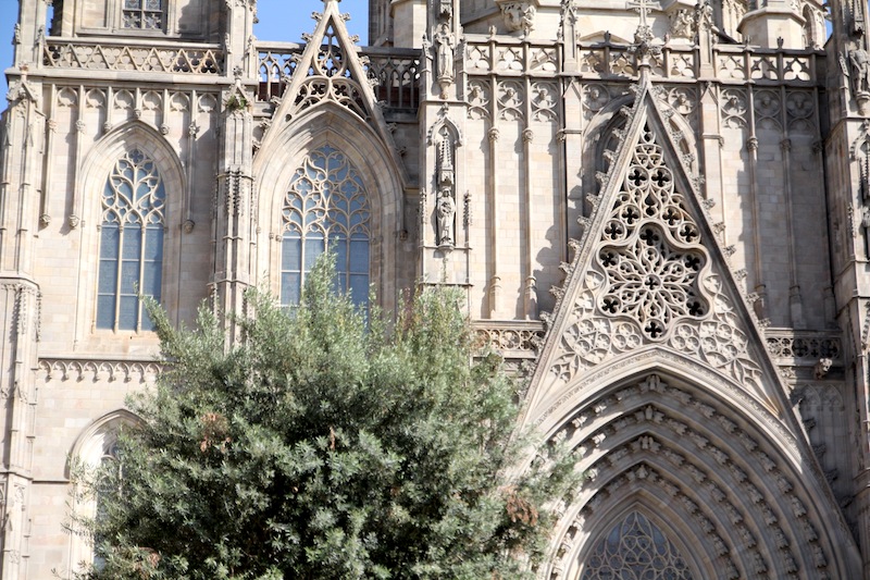 cathedrale_barcelone01