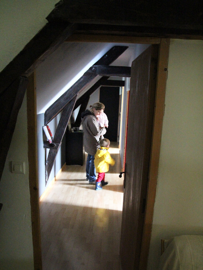 rénovation couloir bibliothèque (via wonderfulbreizh.fr)